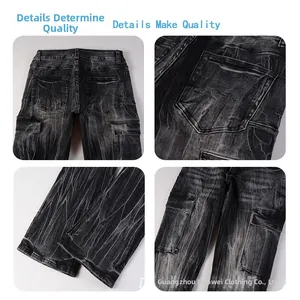 Detail van donkergrijze cargo jeans met acid wash, meerdere zakken en stikselkwaliteit