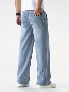 Jeans da uomo celeste a gamba larga, vestibilità ampia in cotone con cinque tasche