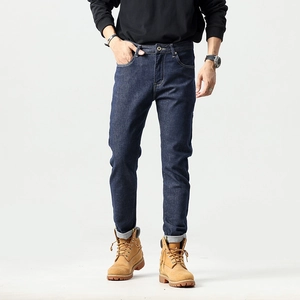 Jean classique bleu foncé coupe droite et ajustée en coton de haute qualité pour hommes