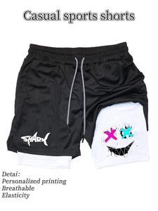 Detailansicht der doppellagigen Laufshorts mit Hai-Print und Smiley-Graffiti-Detail