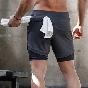 Pantaloncini sportivi grigio scuro doppio strato da uomo con passante per asciugamano