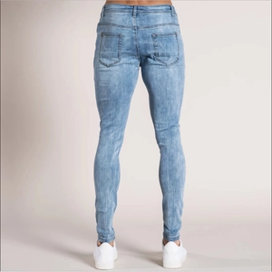 Herren Slim Fit Jeans in Hellblau mit Rissen und Reißverschluss-Detail Rückansicht