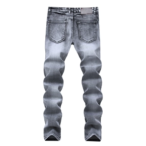 Jean homme slim gris foncé avec effet délavé vintage et bas de jambe empilé design