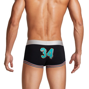 Rückansicht schwarzer Herrenboxershorts mit Gummibund und großem grünem 34 Aufdruck