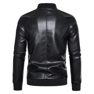 Détails d'un blouson aviateur en cuir PU noir pour homme avec col montant et bords-côtes