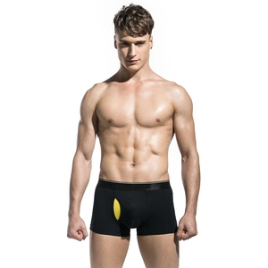 Detail von Herren Boxershorts in Schwarz mit gelbem Kontrastfutter und elastischem Bund