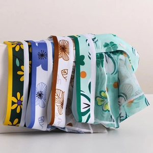 Slips en maille fine pour hommes avec imprimés floraux colorés en lot de plusieurs