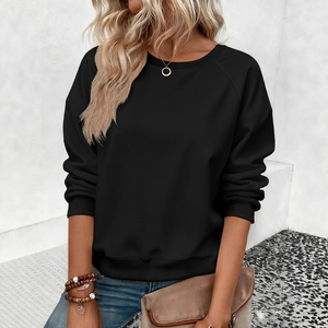 Sweat-shirt noir classique à col rond avec manches raglan et bords-côtes pour femme