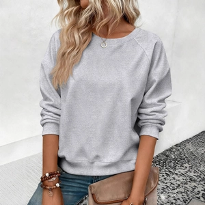 Sweat-shirt femme gris clair avec manches raglan et une coupe décontractée quotidienne
