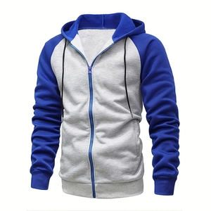 Giacca da uomo con cappuccio e maniche raglan blu e corpo grigio chiaro con zip