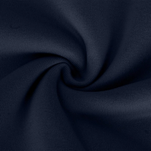 Makroaufnahme von marineblauem Strickstoff zeigt weiche Textur und Materialdetails