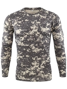 Detail view of quick-dry tactical T-shirt featuring grey digital camouflage and M-size label