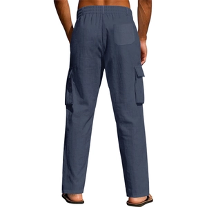 Vue détaillée du pantalon en lin pour homme avec taille élastique et poches cargo latérales