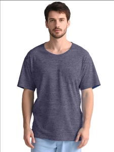 Détail d'un t-shirt adaptatif gris à manches courtes avec poche poitrine en coton doux
