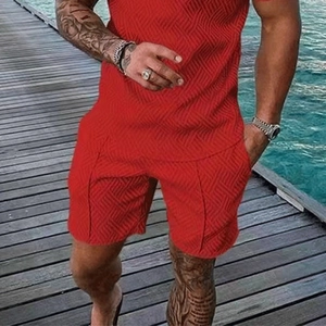 Rotes Herren-Sommer-Set mit 3D-Struktur für Freizeit und Strandurlaub am Meer
