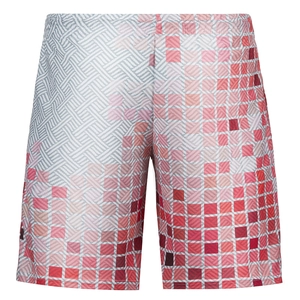 Detail der Herren-Sommershorts mit 3D-Geometriemuster und roten Pixel-Farbverläufen