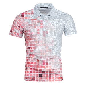 Detail van rode en witte pixelmozaïek 3D-print op een poloshirt voor heren