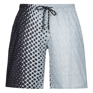 Detail der Herren-Sommer-Shorts mit elastischem Bund und b&w Geometriemustern