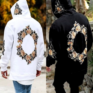 Sweat à capuche décontracté pour homme en noir et blanc avec broderie rose dans le dos