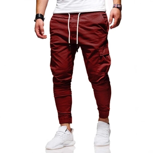 Pantalon jogger bordeaux pour homme avec poches cargo latérales et taille élastique à cordon