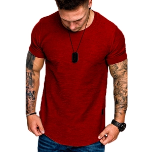 Men's burgundy short sleeve T-shirt with textured fabric, crew neck and curved hemline