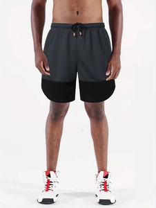 Detail of running shorts with breathable mesh panels,拼接 contrast fabric, and drawstring