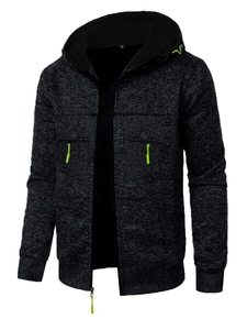 Détail d'un sweat à capuche gris chiné avec zips vert fluo et étiquette de taille S