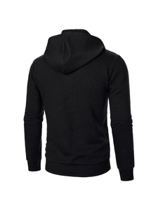 Herren Hoodie in Schwarz mit gesteppter Rautenstruktur und gerippten Bündchen im Detail