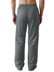 Détail du pantalon de soin gris avec taille élastique et coutures de précision