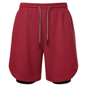 Detail der roten Marathon-Shorts mit schwarzem Futter und gewebtem Kordelzug