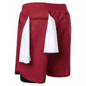 Detailansicht der Marathon-Laufshorts mit Handtuchschlaufe und Reißverschlusstasche