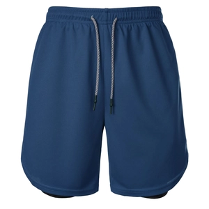 Detail der dunkelblauen Laufshorts mit atmungsaktivem Mesh und elastischem Kordelzug
