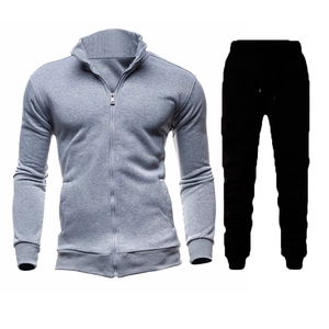 Herren Sport-Set mit hellgrauer Stehkragen-Zipperjacke und schwarzer Jogginghose