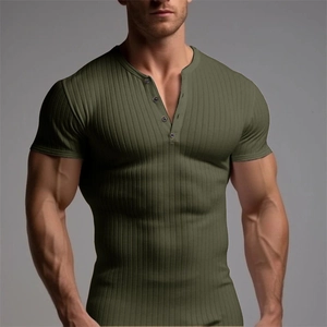 T-shirt Henley homme vert olive à coupe ajustée avec texture côtelée et design moulant