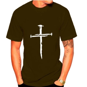 Dunkelbraunes Herren Kurzarm T-Shirt mit weißem Kreuzgrafikdruck und Rundhals