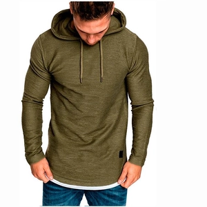 T-shirt à manches longues et capuche pour homme vert olive avec ourlet blanc superposé