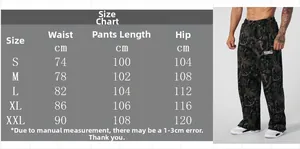 Tabella taglie per pantaloni casual mimetici con dettagli su vita e lunghezza