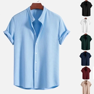 Chemise homme à manches courtes en seersucker avec col officier et six coloris au choix