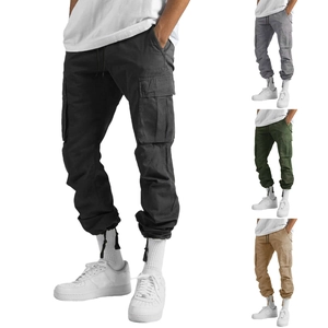 Détails du pantalon cargo multipoches en anthracite, gris clair, vert armée et kaki