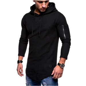 Sweat à capuche noir pour homme avec texture gaufrée et poche zippée sur le bras