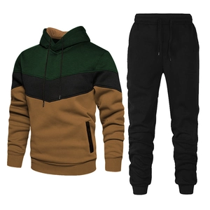 Men's hooded tracksuit featuring a 3-color V-shaped拼接 design and black jogger pants