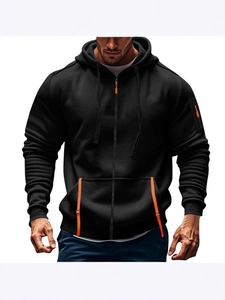 Schwarzer Herren Kapuzenpullover mit kontrastierendem orangefarbenem Reißverschluss