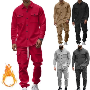Détails de l'ensemble veste cargo tactique et pantalon polaire en cinq couleurs variées