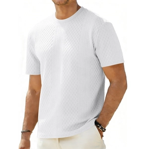 Detailansicht des weißen Herren-T-Shirts mit Waffelstrick-Struktur und Rundhalsausschnitt