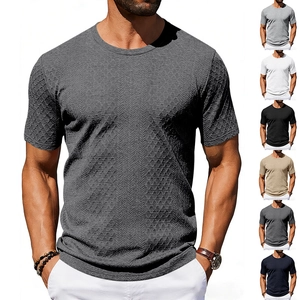Herren T-Shirt mit Jacquard-Struktur und Rundhalsausschnitt in verschiedenen Farben