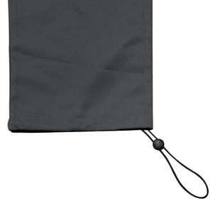 Détail de l'ourlet du pantalon cargo gris foncé avec cordon de serrage et boucle plastique
