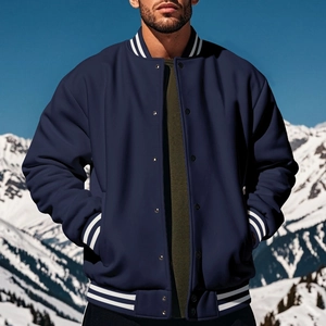 Giacca varsity blu scuro da uomo con bordi a coste a righe e bottoni a pressione