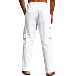 Vue arrière du pantalon cargo en lin blanc pour homme avec taille élastique et coupe ample
