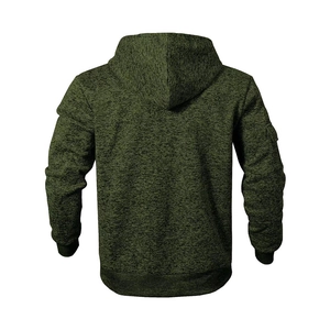Vista posteriore della felpa da uomo con cappuccio verde scuro, polsini a coste e tessuto melange