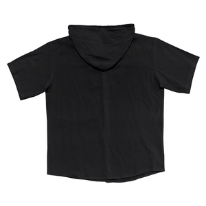 Vista posterior de una camisa casual con capucha negra para hombre en tejido tejido